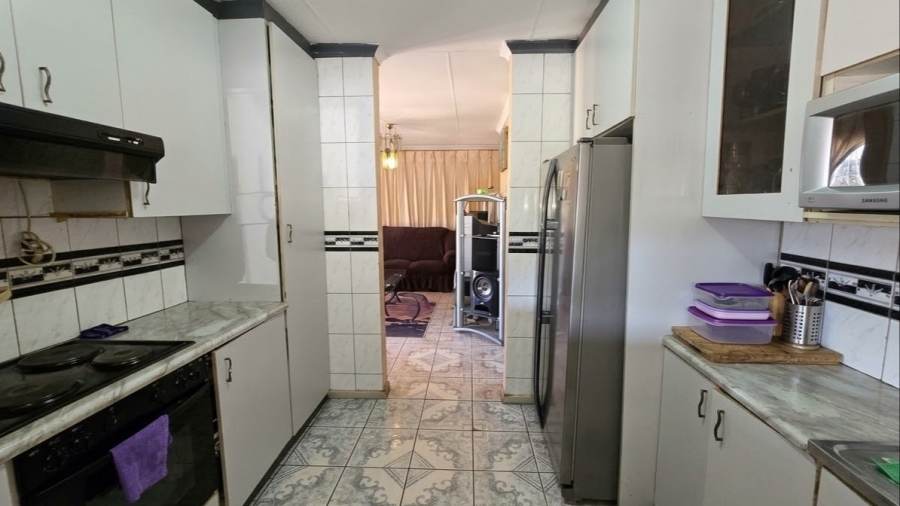 4 Bedroom Property for Sale in Tlhabane West North West